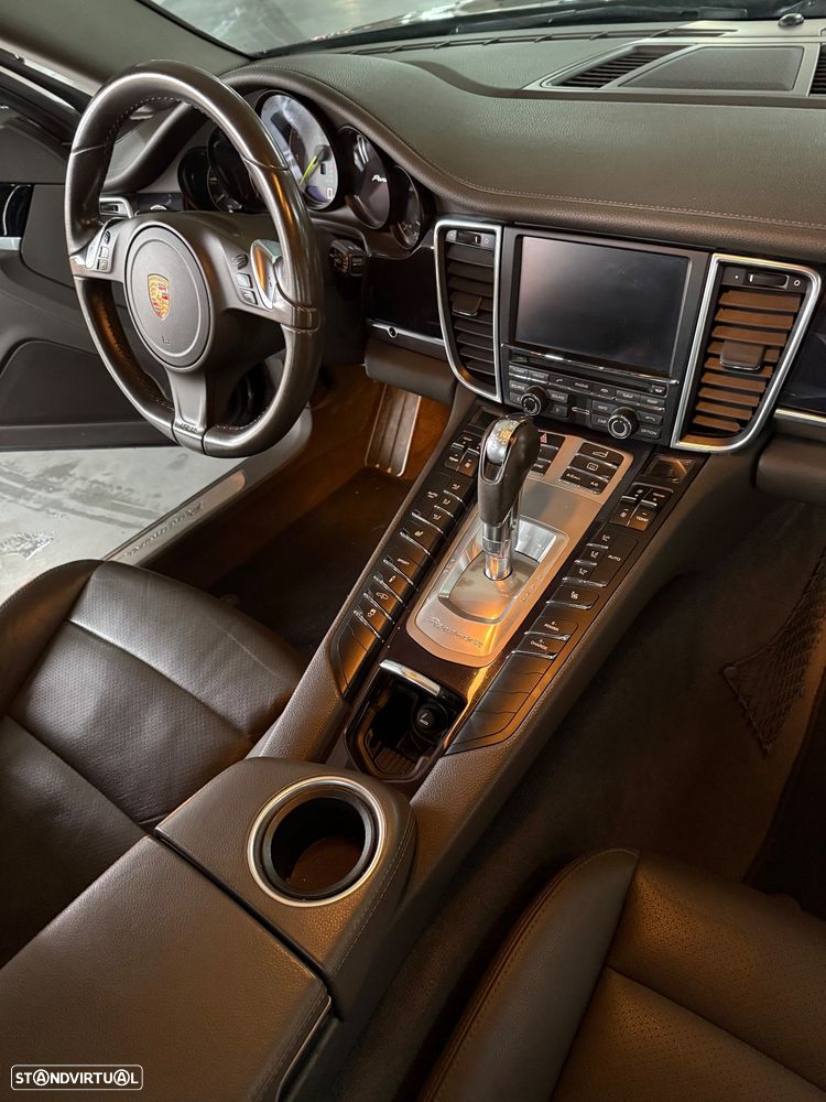 Porsche Panamera S E-Hybrid - 24