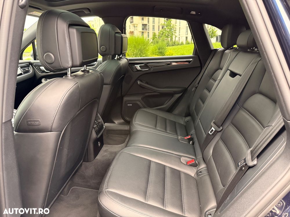 Porsche Macan - 12