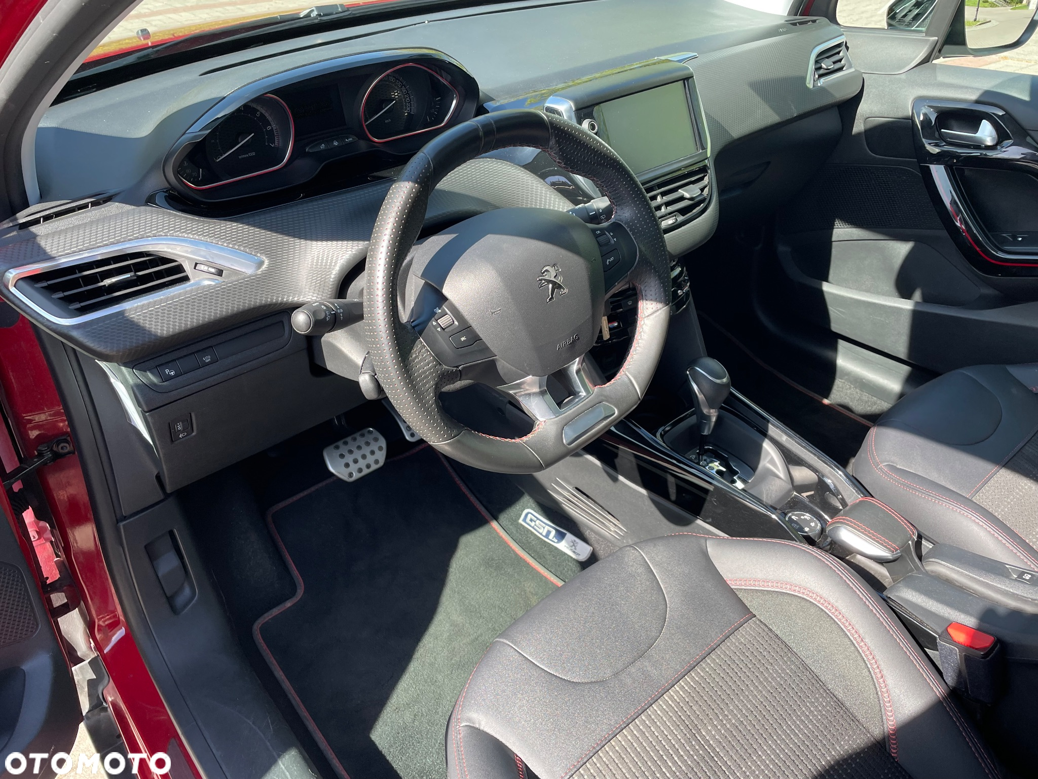 Peugeot 2008 PureTech 110 Stop&Start EAT6 GT-Line Edition - 16