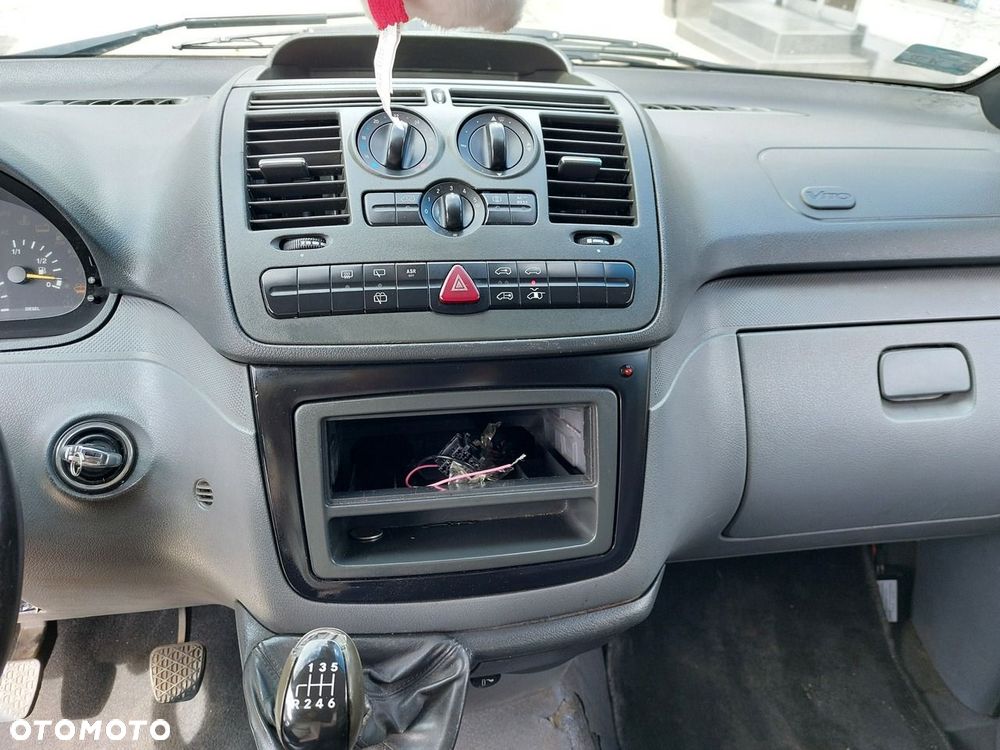 Mercedes-Benz Vito - 21