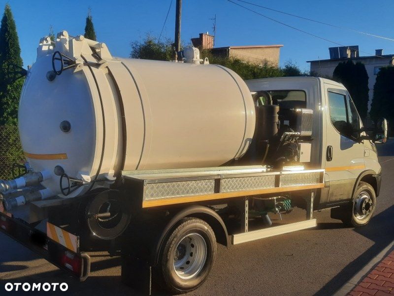 Iveco Daily Wuko Asenizacyjny beczka do czyszczenia seperatorów oczyszczalni przydomowych toi toi  seperatory do czyszczenia kanalizacji zabudowa wuko asenizacyjna - 4