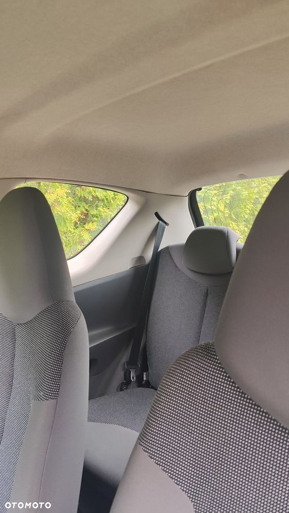 Peugeot 107 1.0 Happy - 8