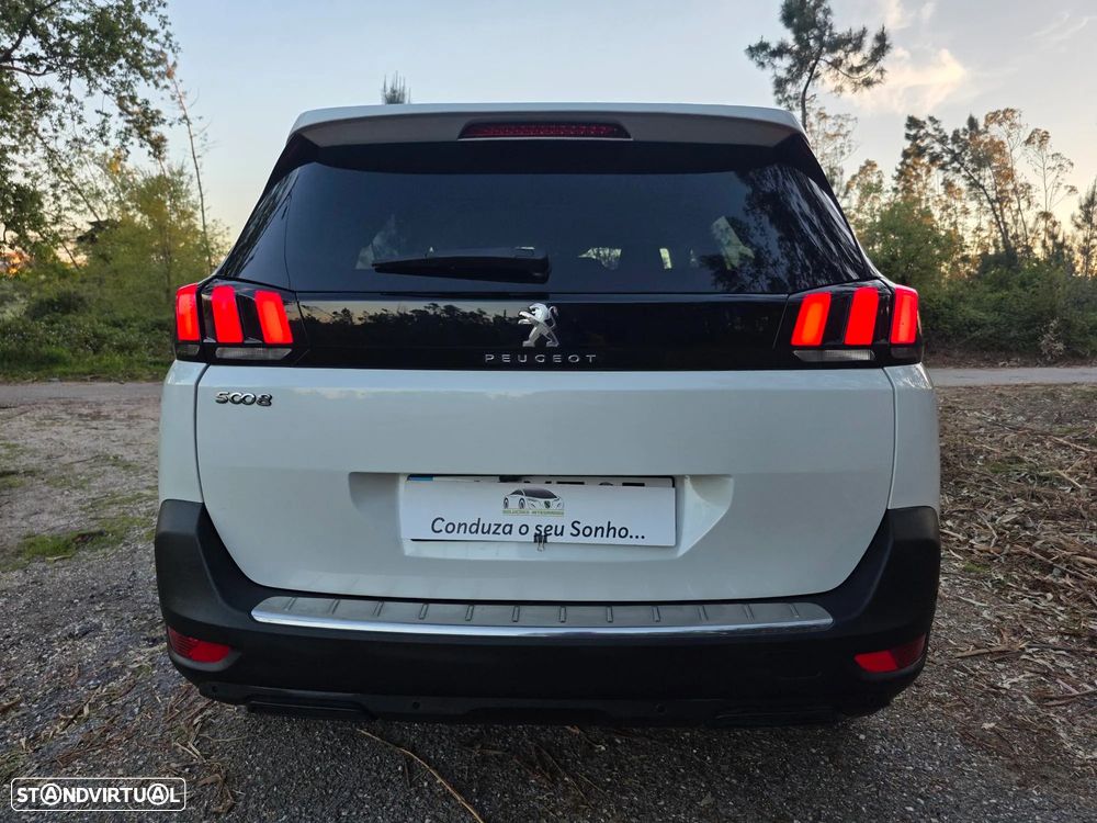 Peugeot 5008 1.2 PureTech Allure EAT6 - 12