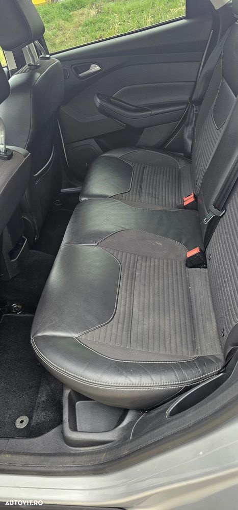 Ford Focus 2.0 TDCi DPF Start-Stopp-System Titanium - 11