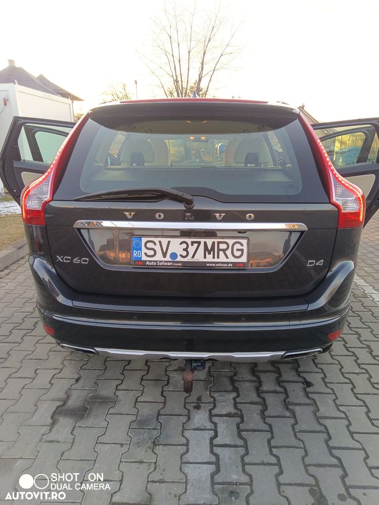Volvo XC 60 D4 Geartronic Momentum - 8