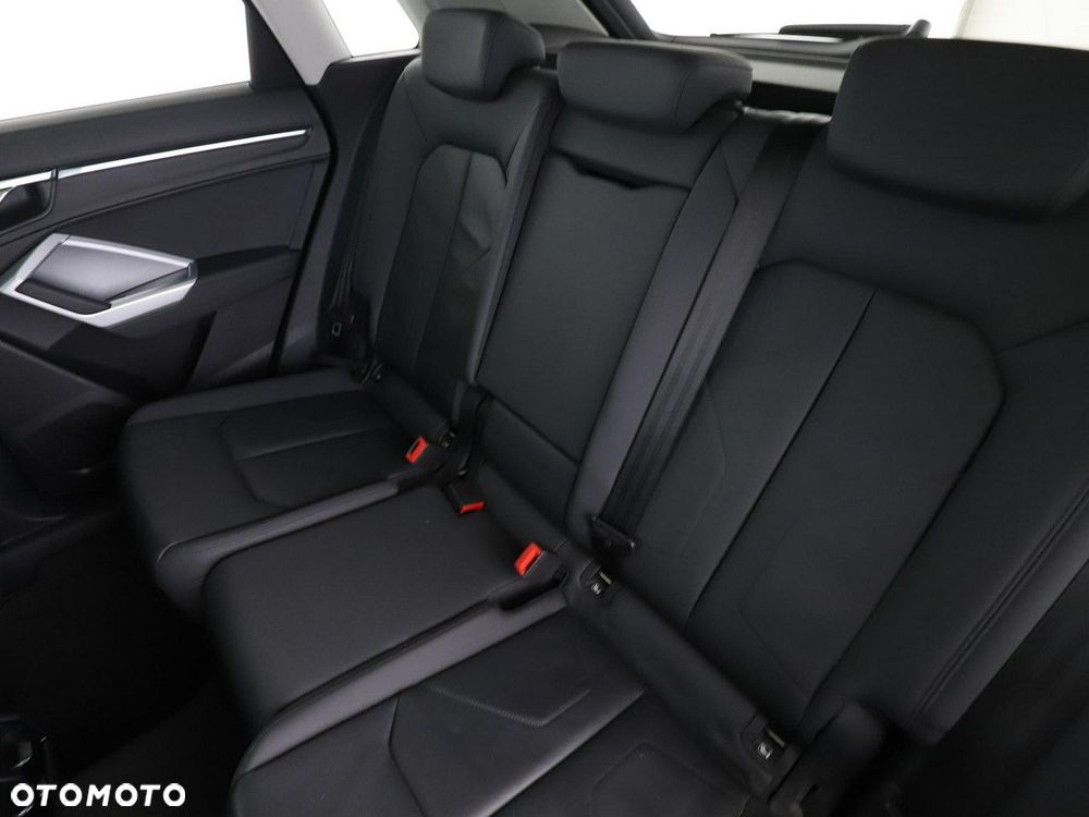 Audi Q3 45 TFSIe S tronic S line - 19