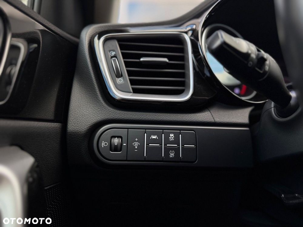 Kia Ceed 1.5 T-GDI L DCT - 28