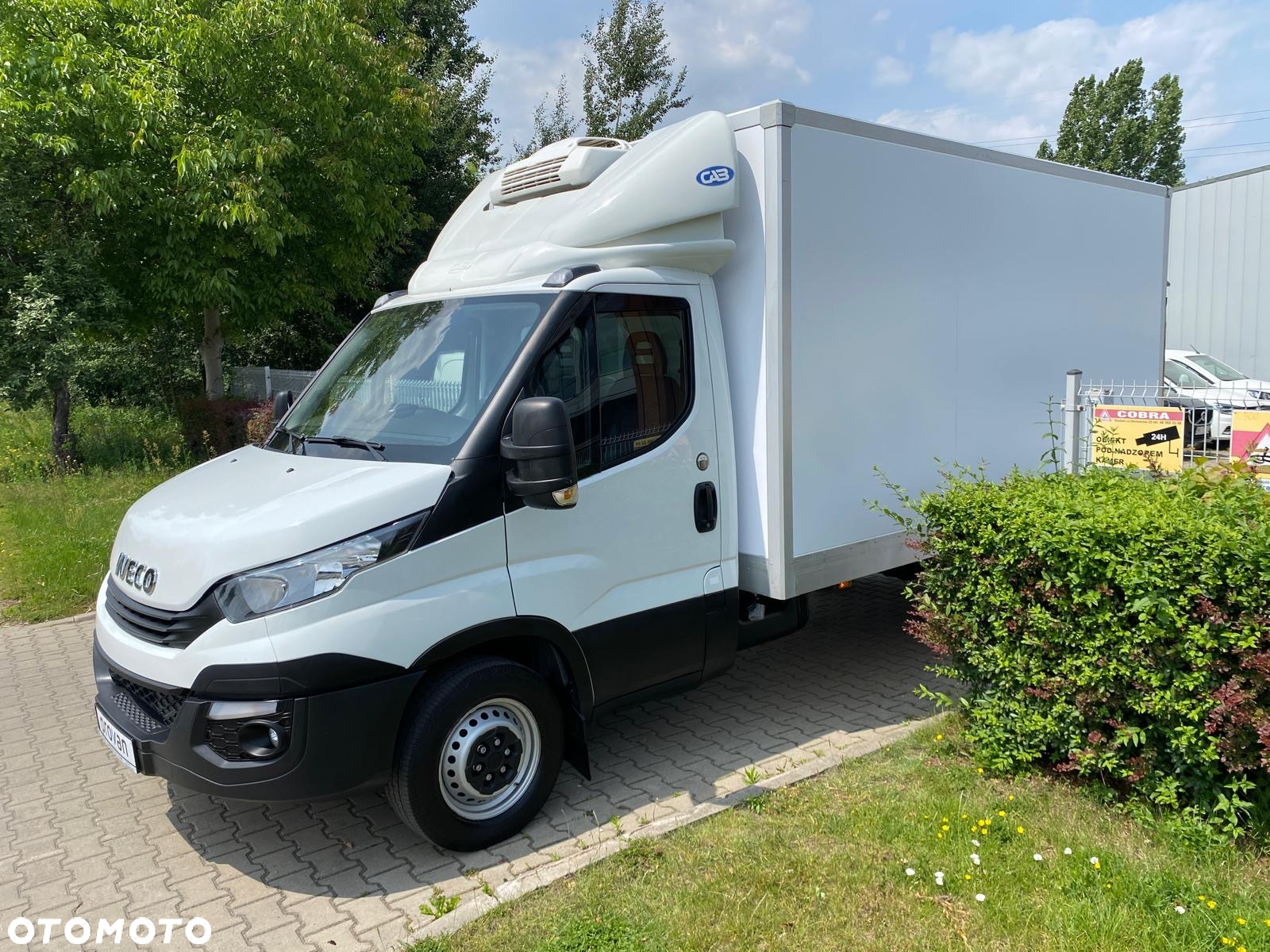Iveco DAILY 35-160 HI-MATIC CHŁODNIA 8EP THERMO KING V300 MAX WINDA ZEPRO - 11
