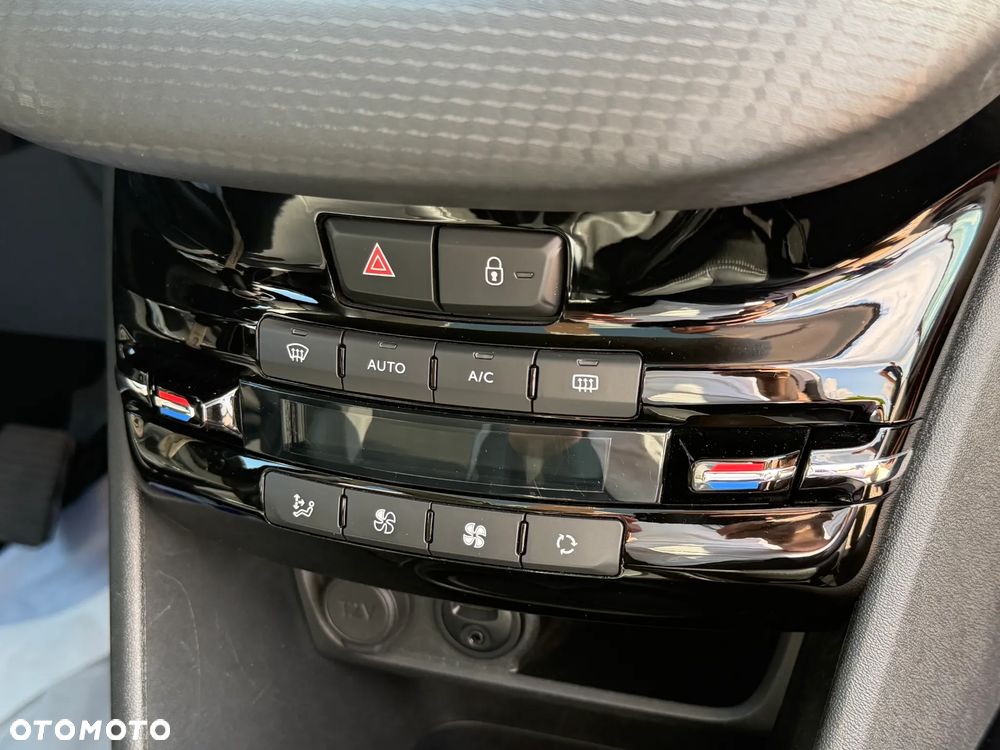 Peugeot 2008 PureTech 110 Stop&Start Allure - 34