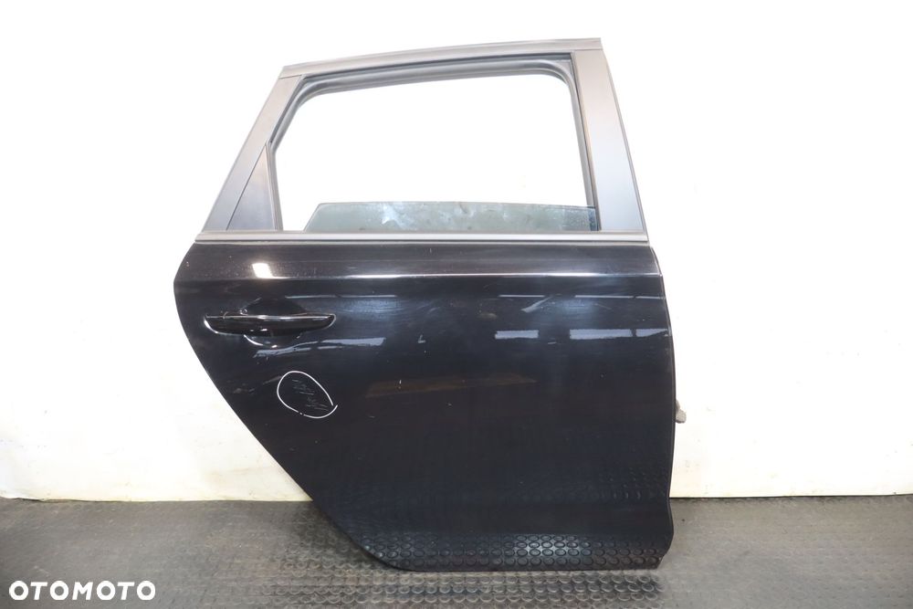 DRZWI PRAWY TYŁ HYUNDAI I30 III LIFT PAE HB - 1