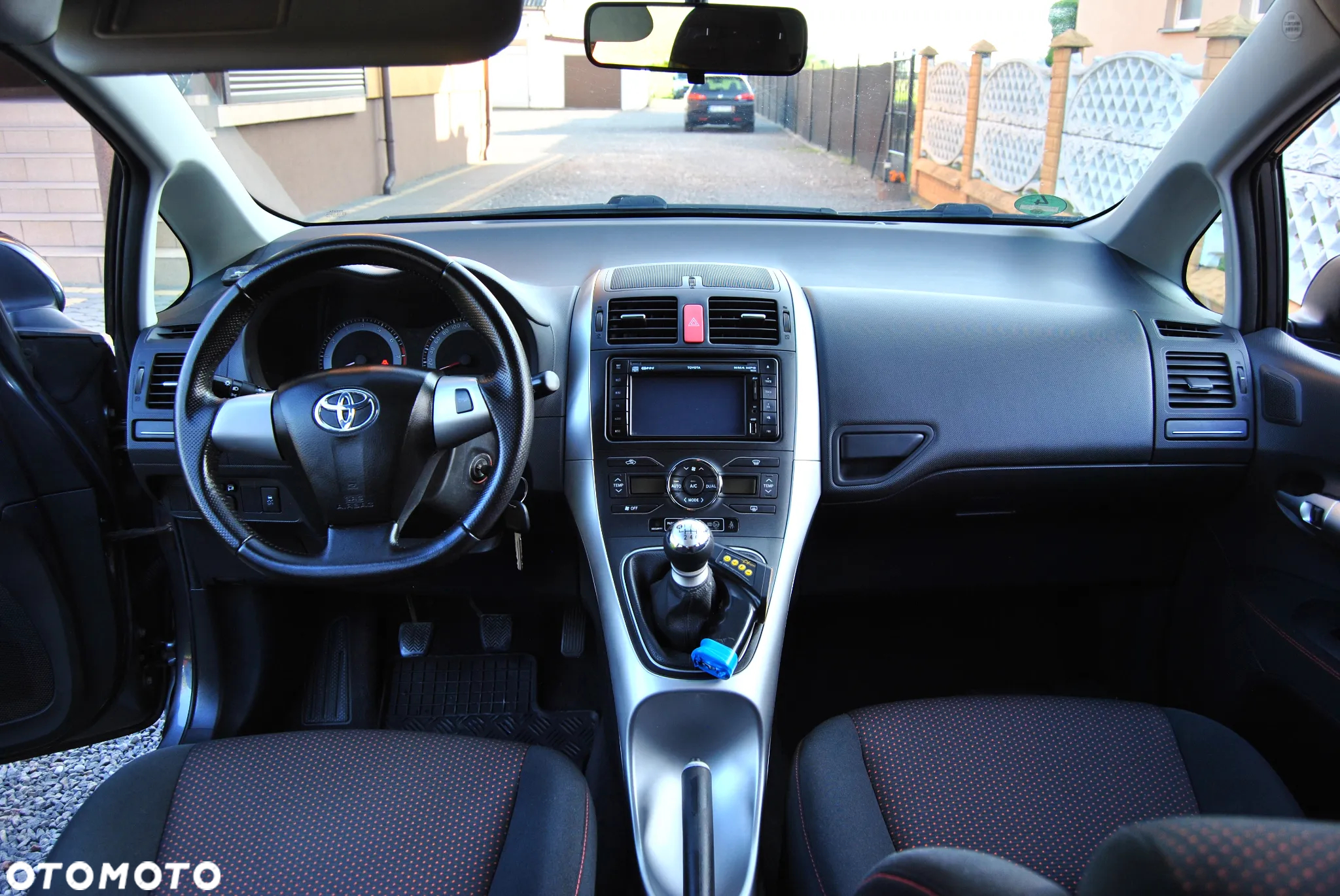 Toyota Auris 1.6 Selection - 7