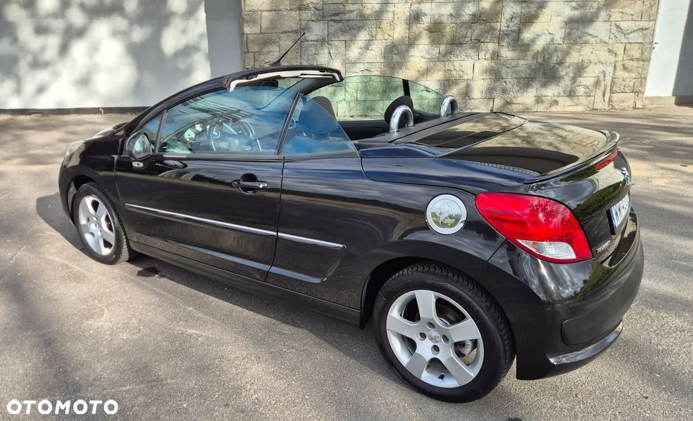 Peugeot 207 CC 1.6 Intense - 10