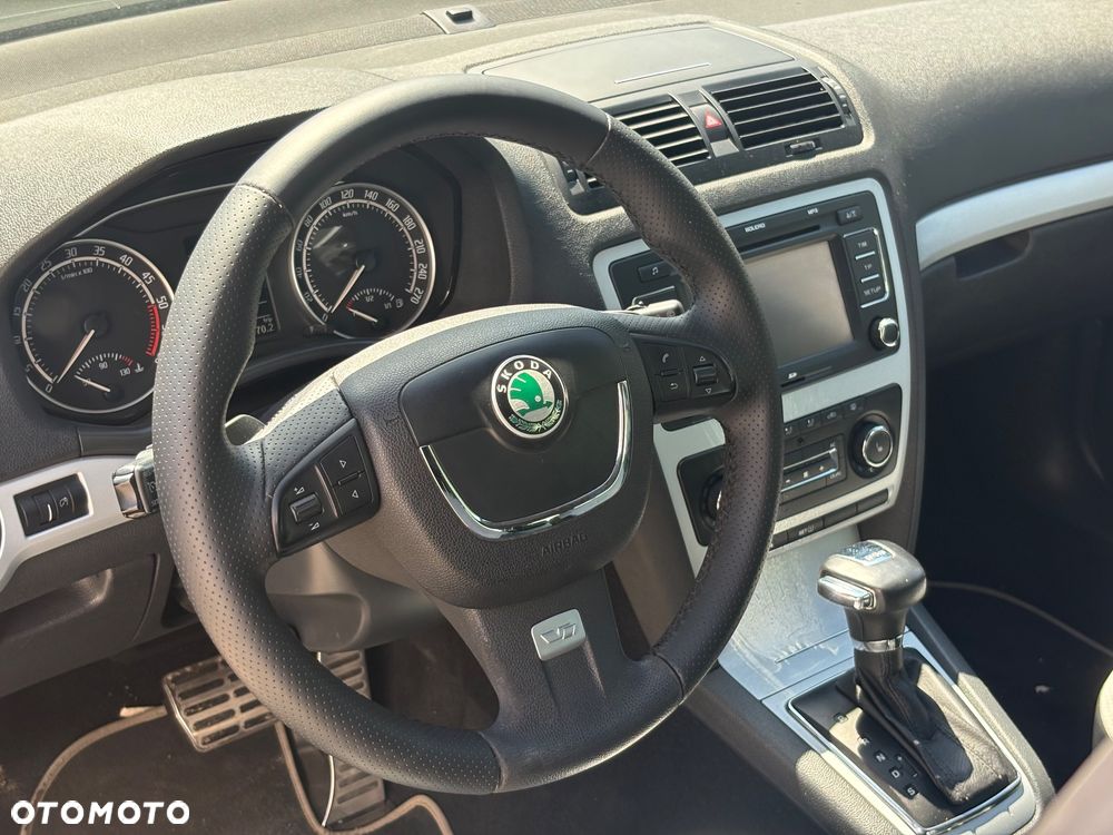Skoda Octavia 2.0 TDI DPF DSG RS - 13