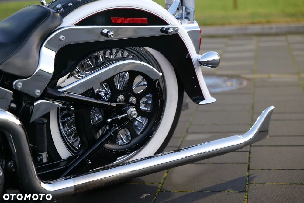 Harley-Davidson Softail Deluxe - 11