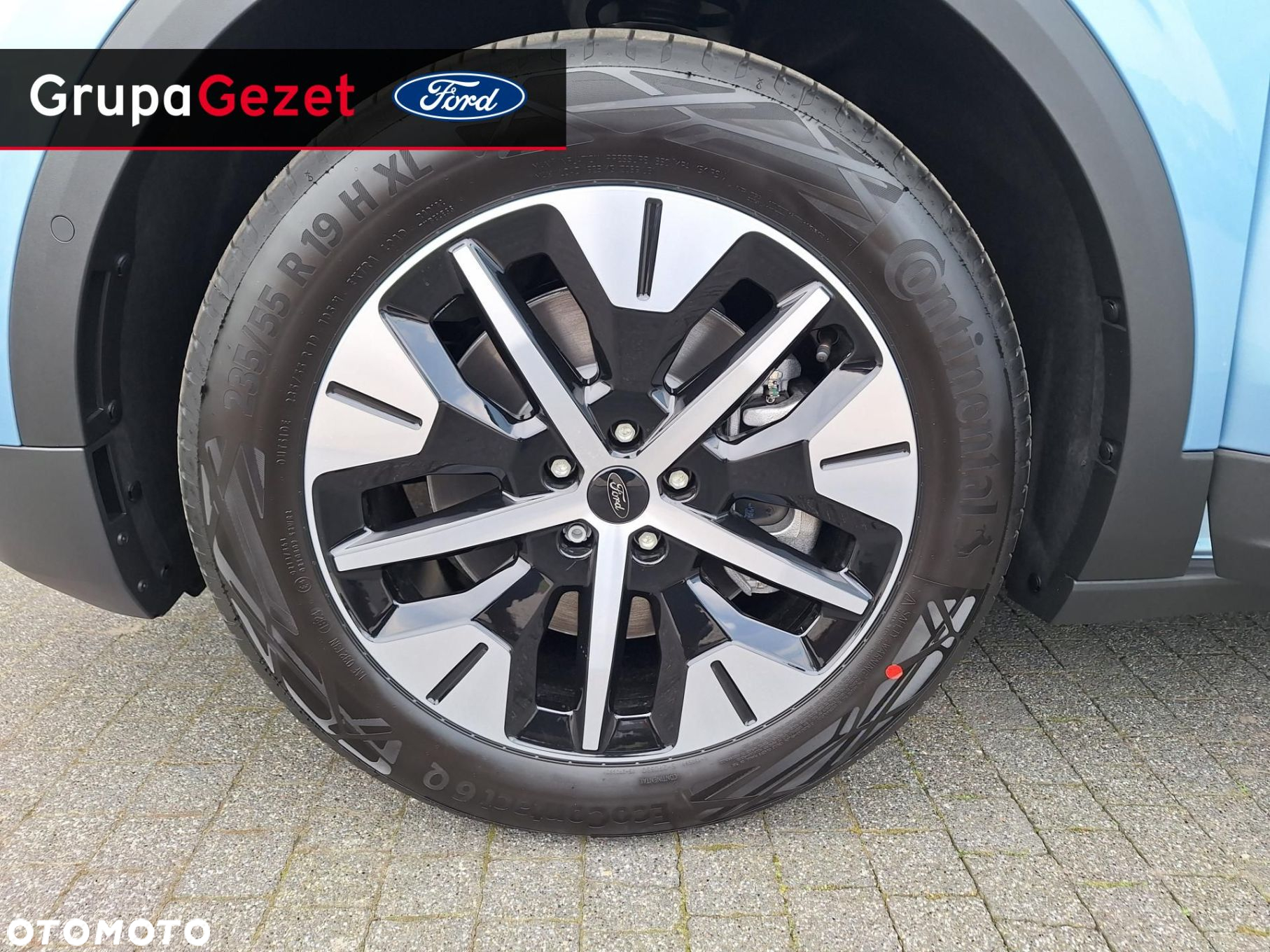 Ford Explorer - 16