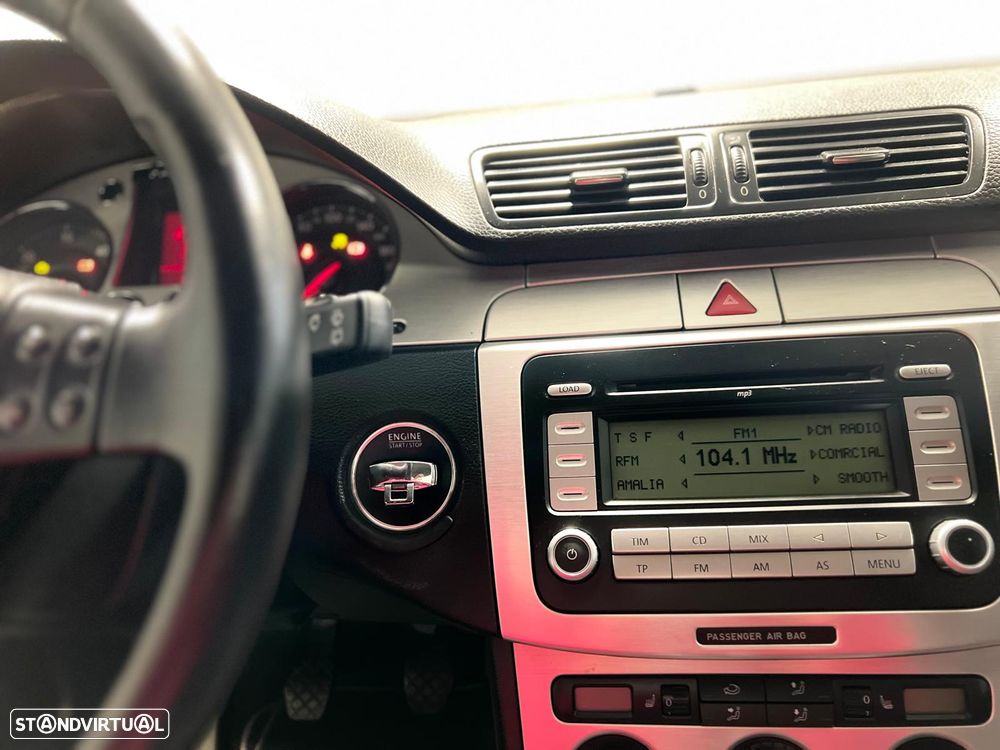 VW Passat Variant 2.0 TDi Sportline - 11