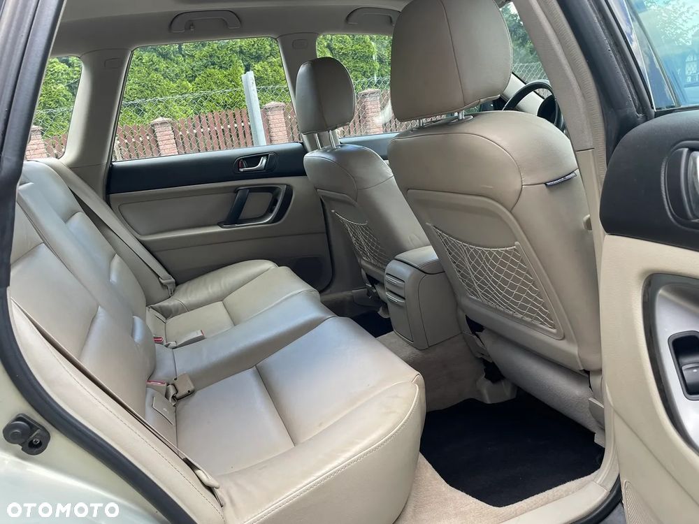 Subaru Outback - 14