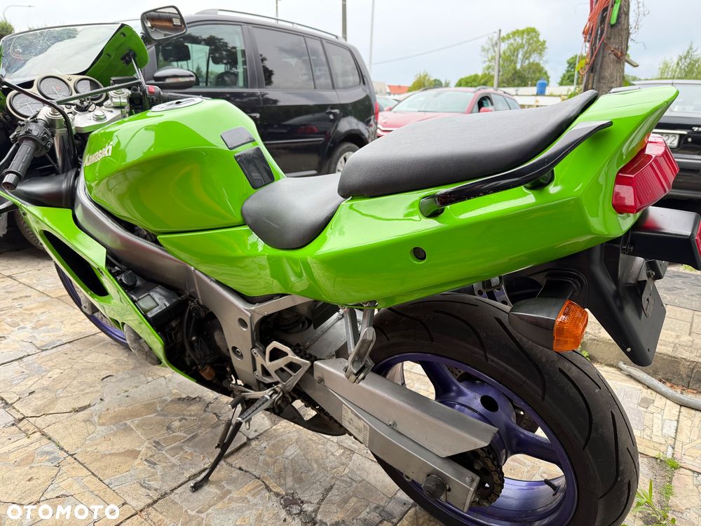 Kawasaki ZX - 8