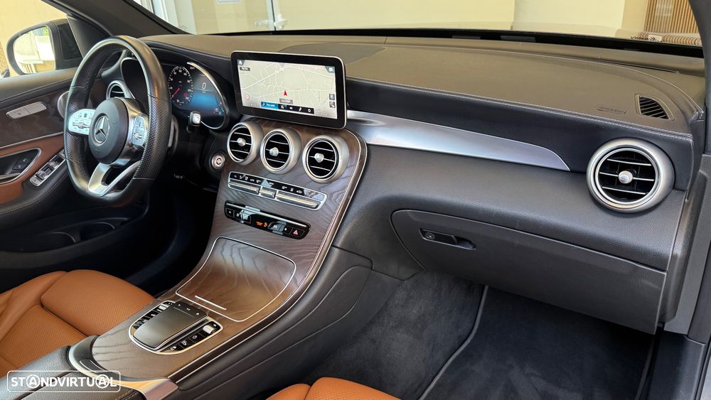 Mercedes-Benz GLC 300 - 30