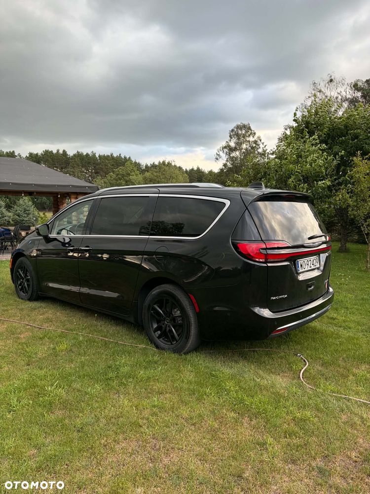 Chrysler Pacifica - 7
