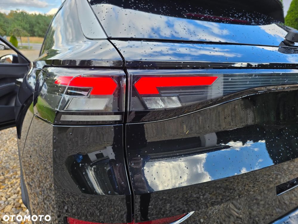 Volkswagen T-Roc - 19