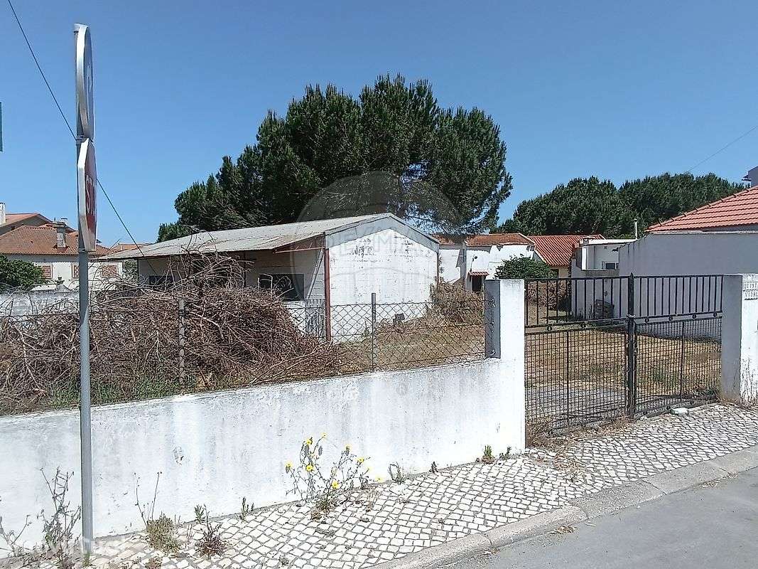 Moradia T2 para venda - Grande imagem: 2/50