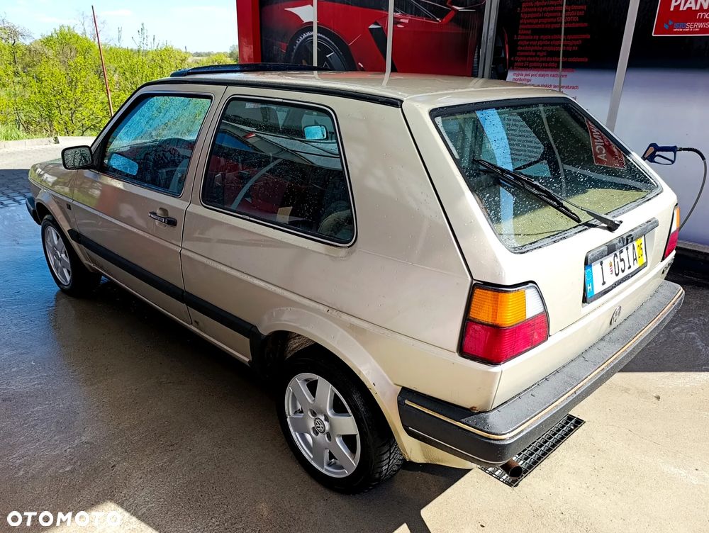 Volkswagen Golf - 4