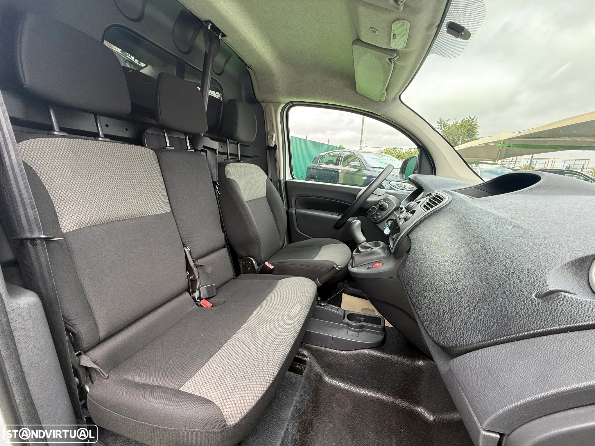 Renault KANGOO 3L - 16