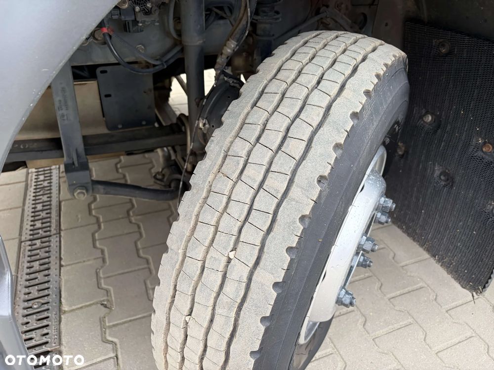 Renault D 12 zamiatarka - 25