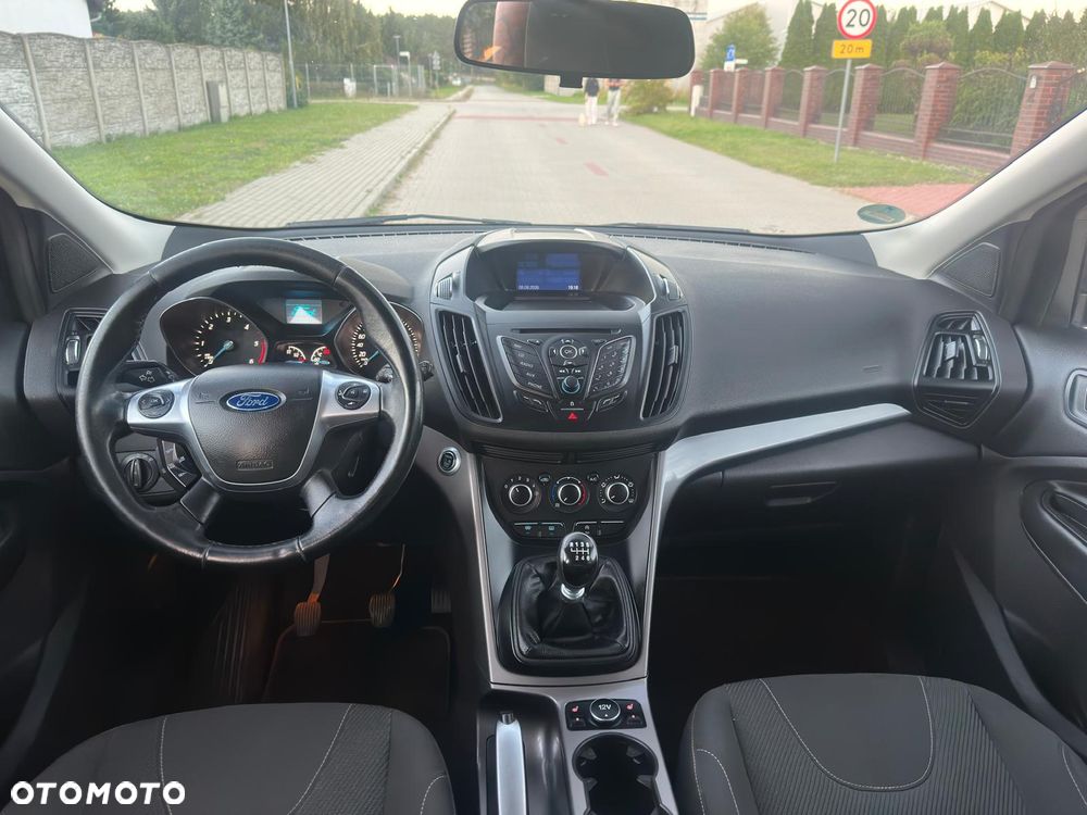 Ford Kuga 2.0 TDCi 4x2 Trend - 12