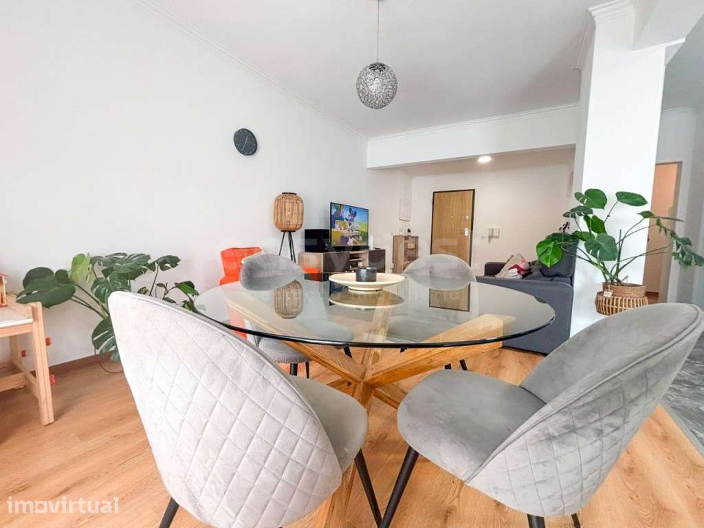 Penthouse T4 remodelada em Alhos Vedros - Grande imagem: 5/31