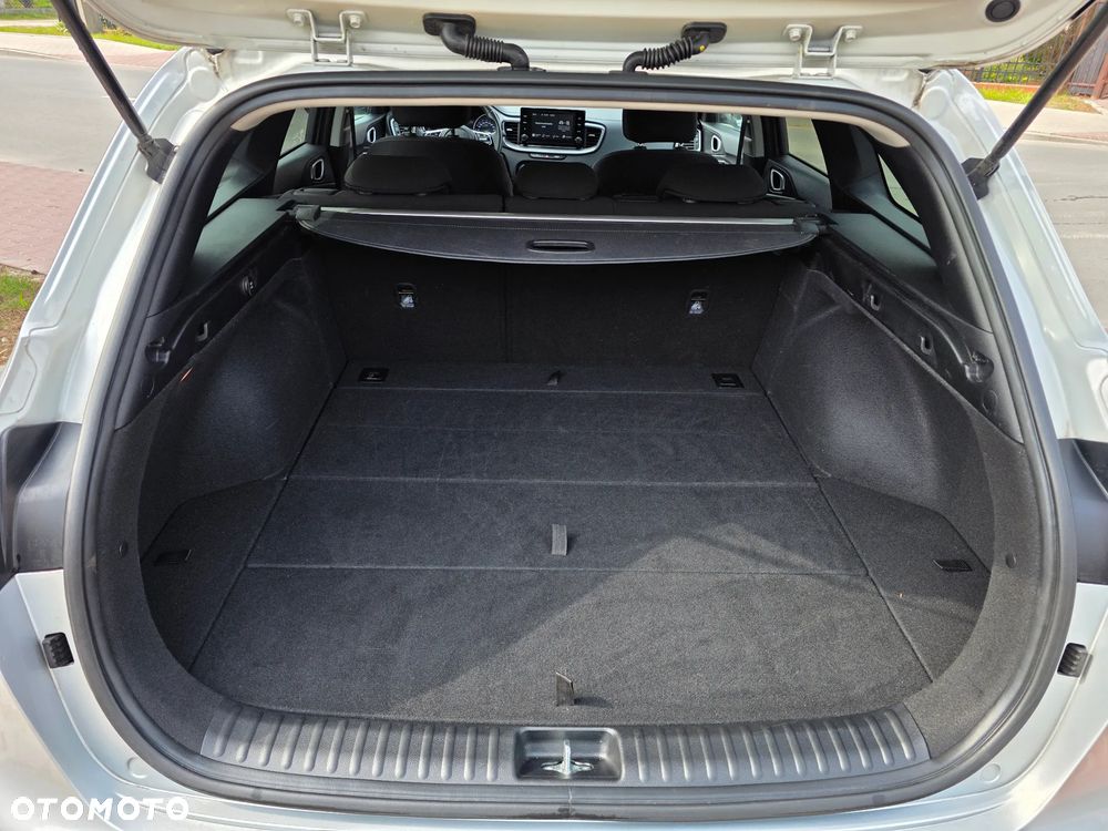 Kia Ceed 1.5 T-GDI M DCT - 39