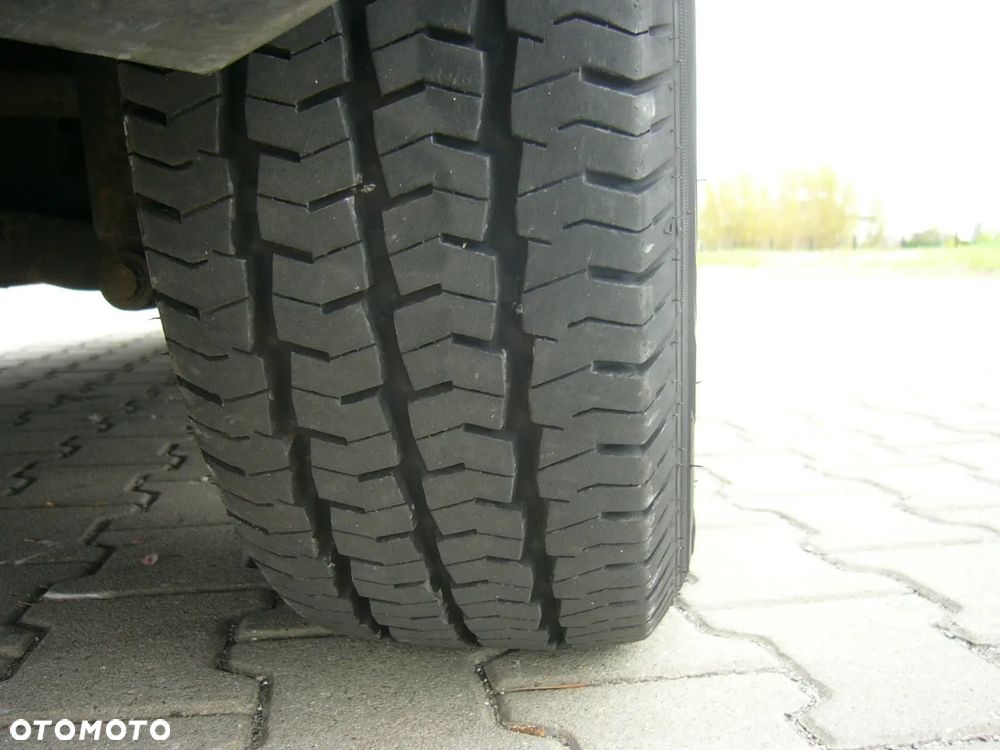 Renault Master Maxi L3H2 2.5 dci 100 Ps Brygadówka 6 osób - 18