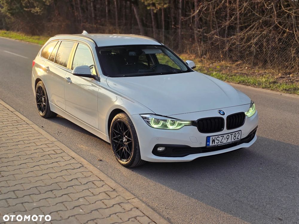 BMW Seria 3 320d Sport Line - 12