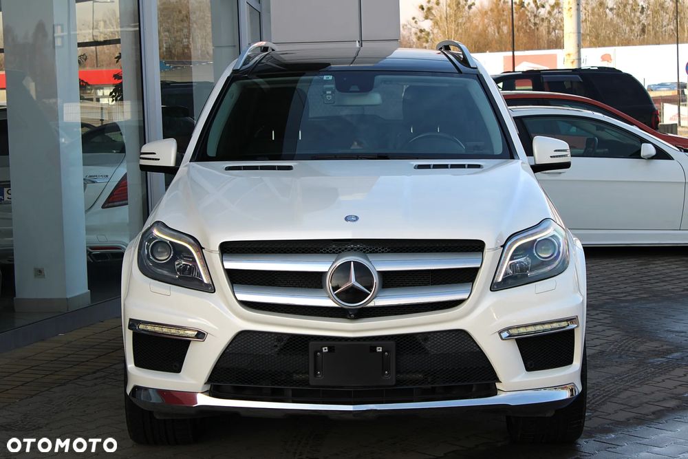 Mercedes-Benz GL 500 4-Matic - 12