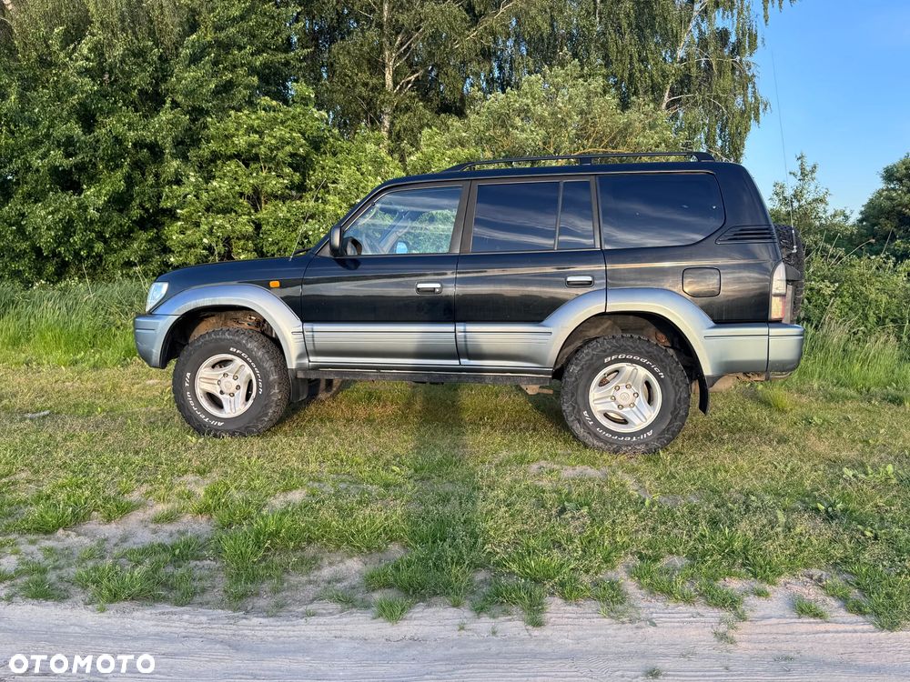 Toyota Land Cruiser - 10