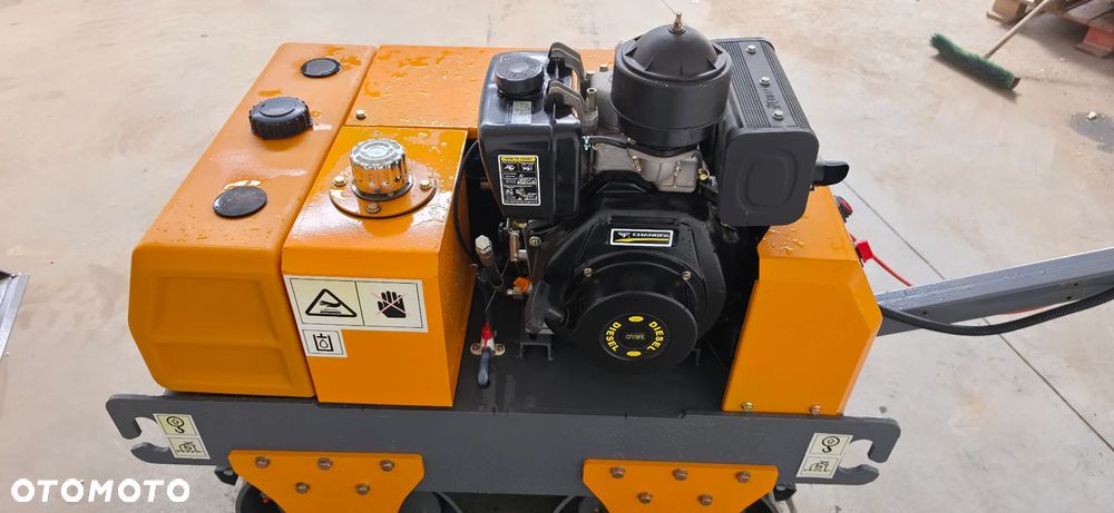 Walec wibracyjny starvox bomag wacker. - 6