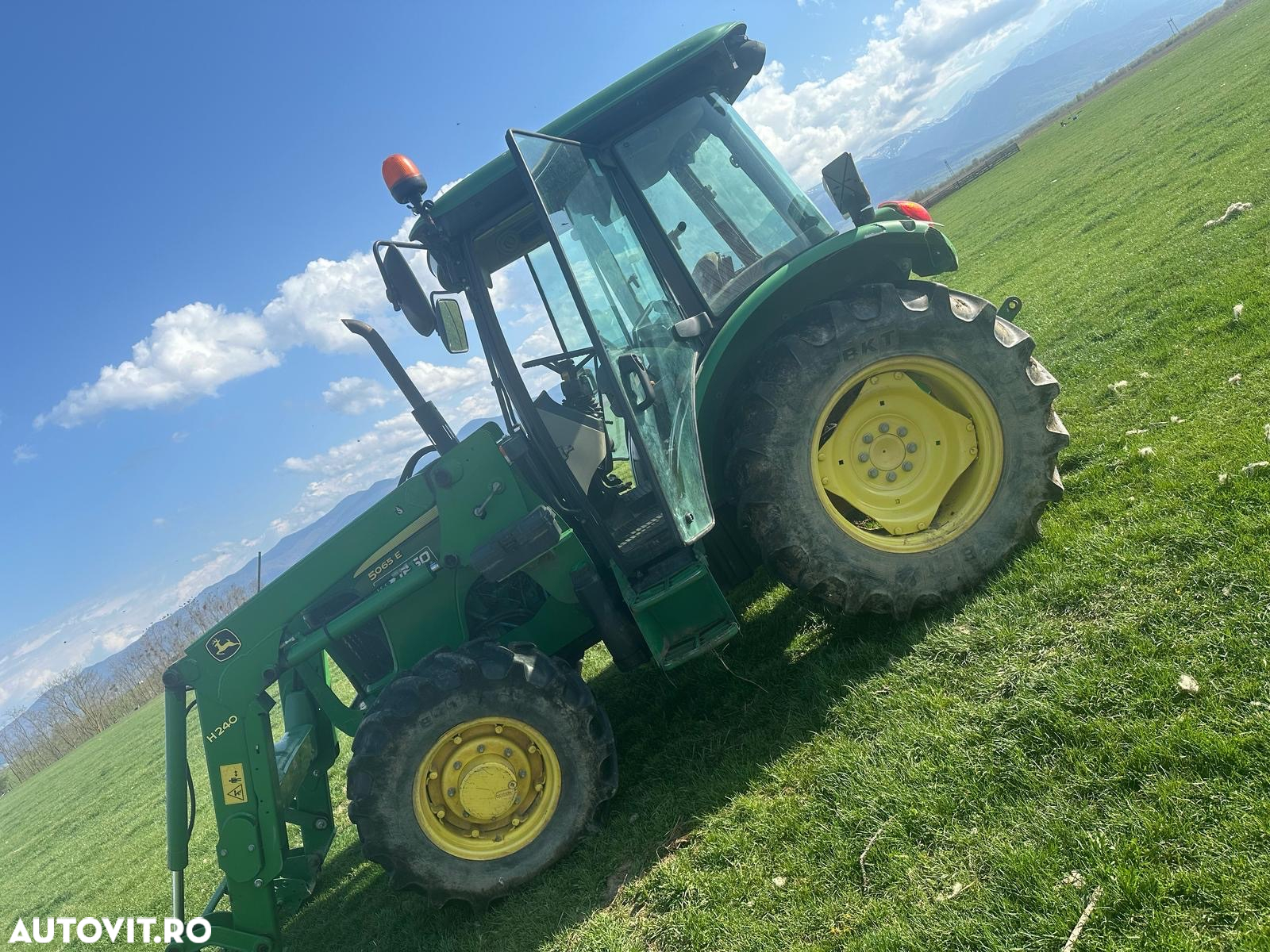 John Deere 5065E - 4