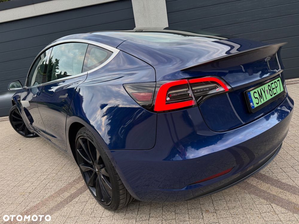 Tesla Model 3 Langstreckenbatterie Allradantrieb Dual Motor Performance - 18