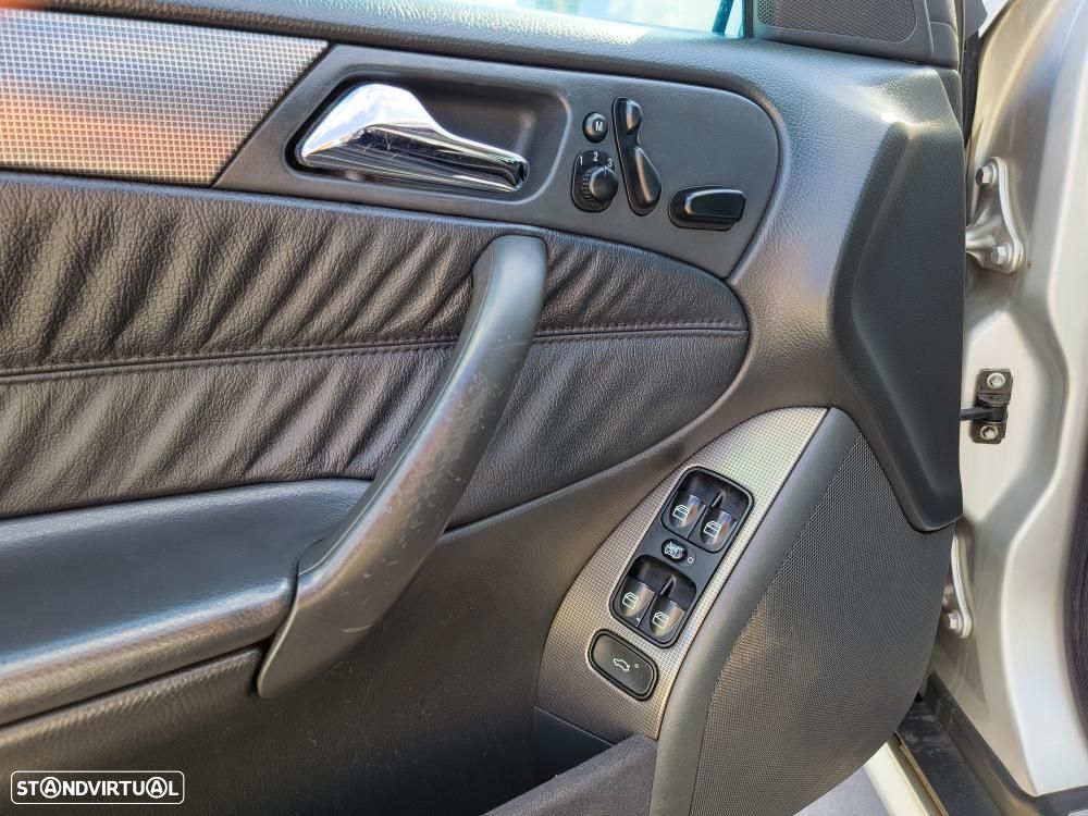 Mercedes-Benz C 30 AMG T CDI - 21
