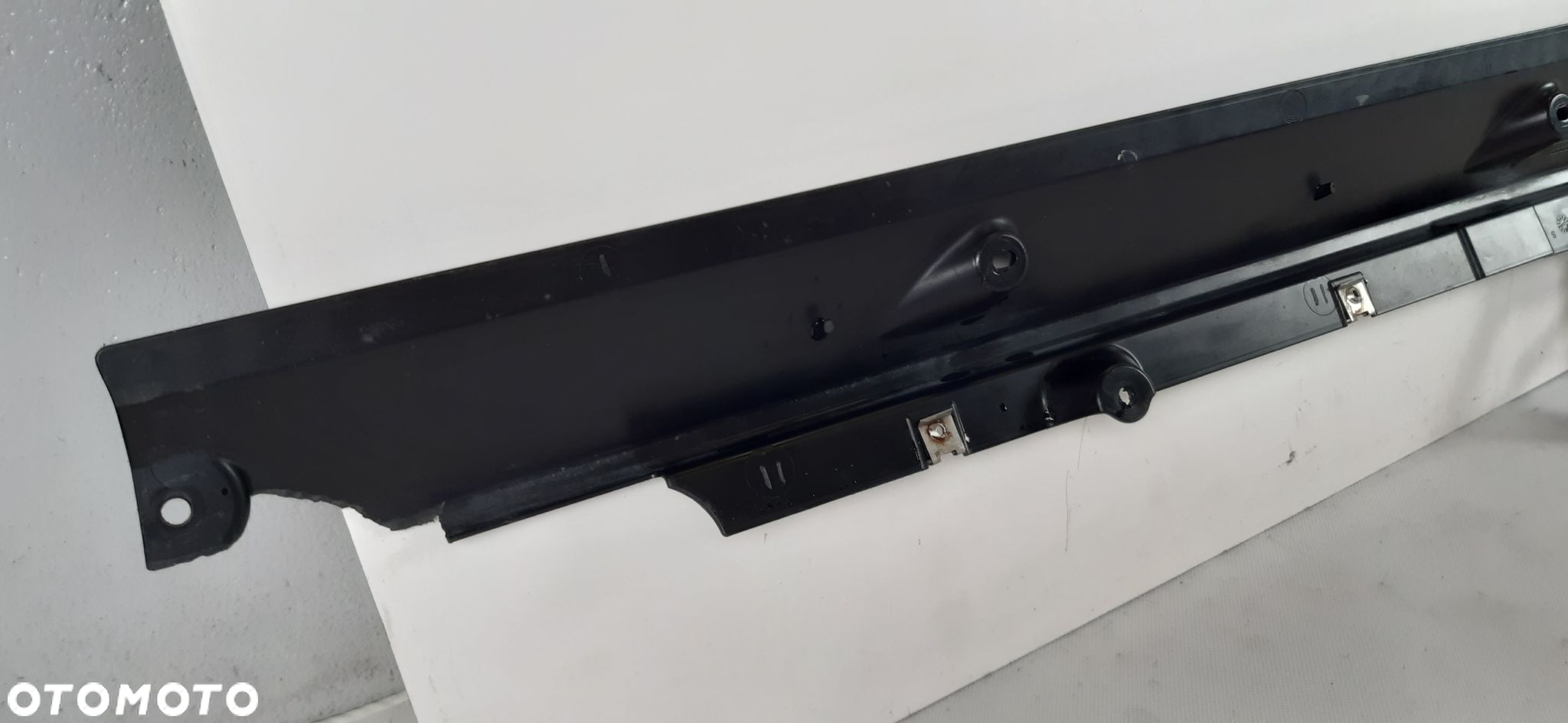 AUDI Q8 LISTWA PROGOWA LEWA 4M8825211 - 7
