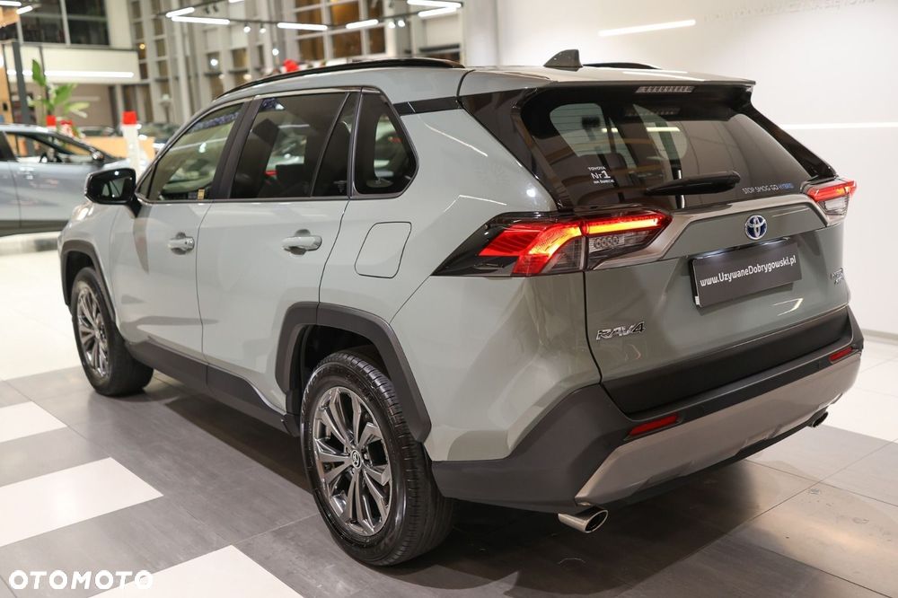 Toyota RAV4 - 5