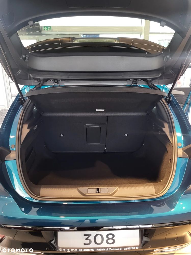 Peugeot 308 1.2 mHEV GT S&S e-DCS6 - 8