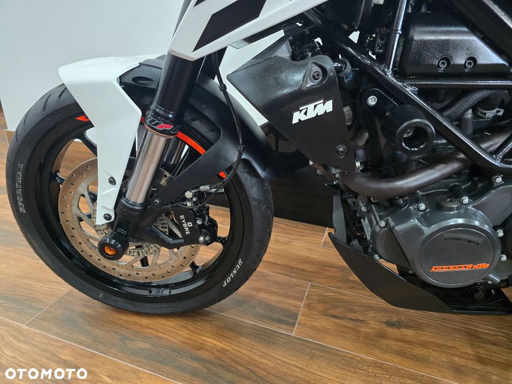 KTM Duke - 13