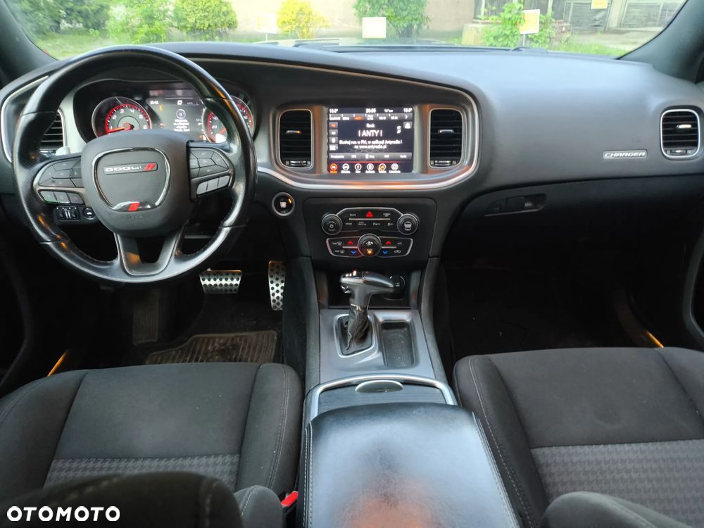 Dodge Charger 5.7 R/T - 28