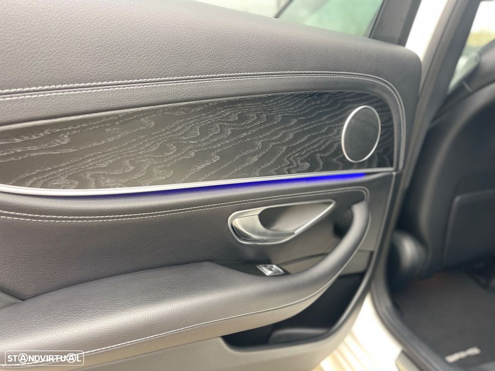 Mercedes-Benz E 300 de 9G-TRONIC AMG Line - 30