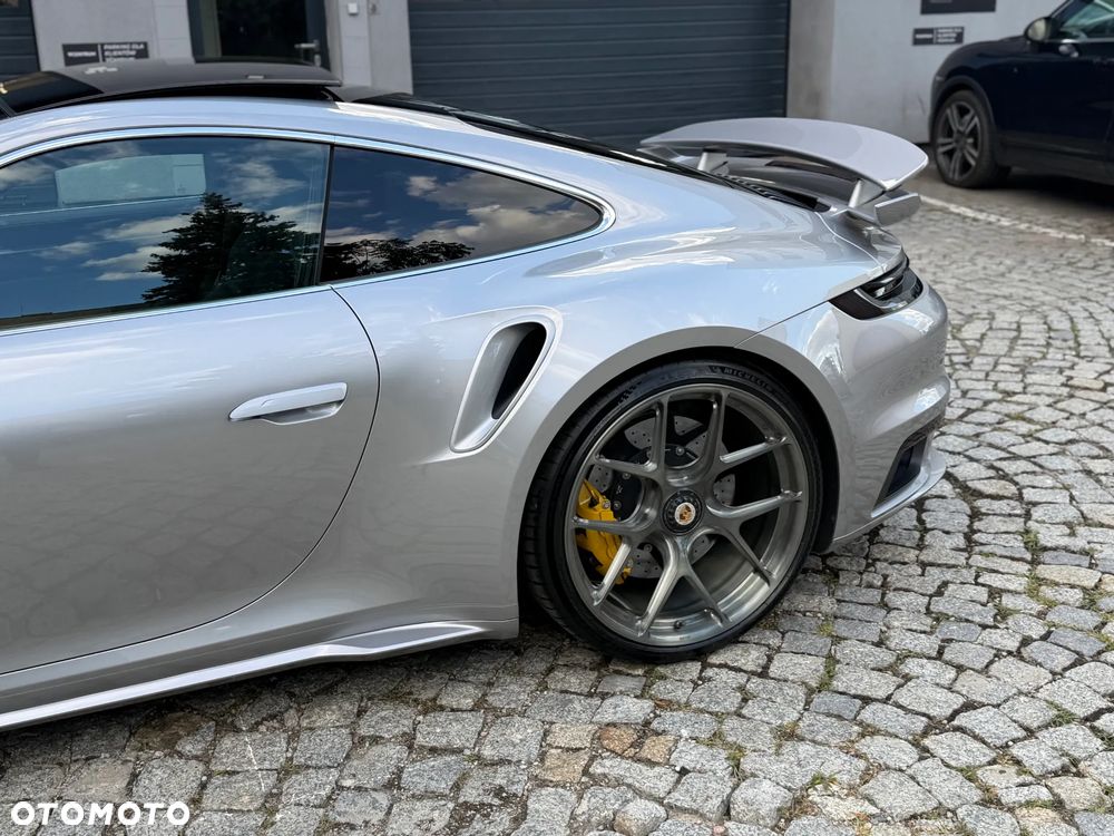 Porsche 911 Turbo S - 9