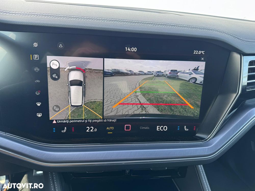 Volkswagen Touareg V6 TDI 4MOTION R-Line - 11