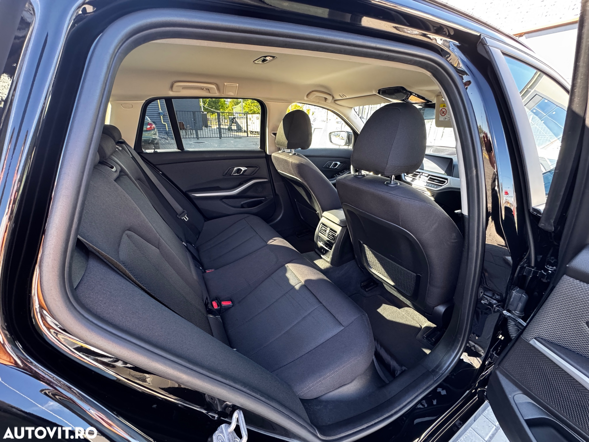 BMW Seria 3 330e AT PHEV - 17