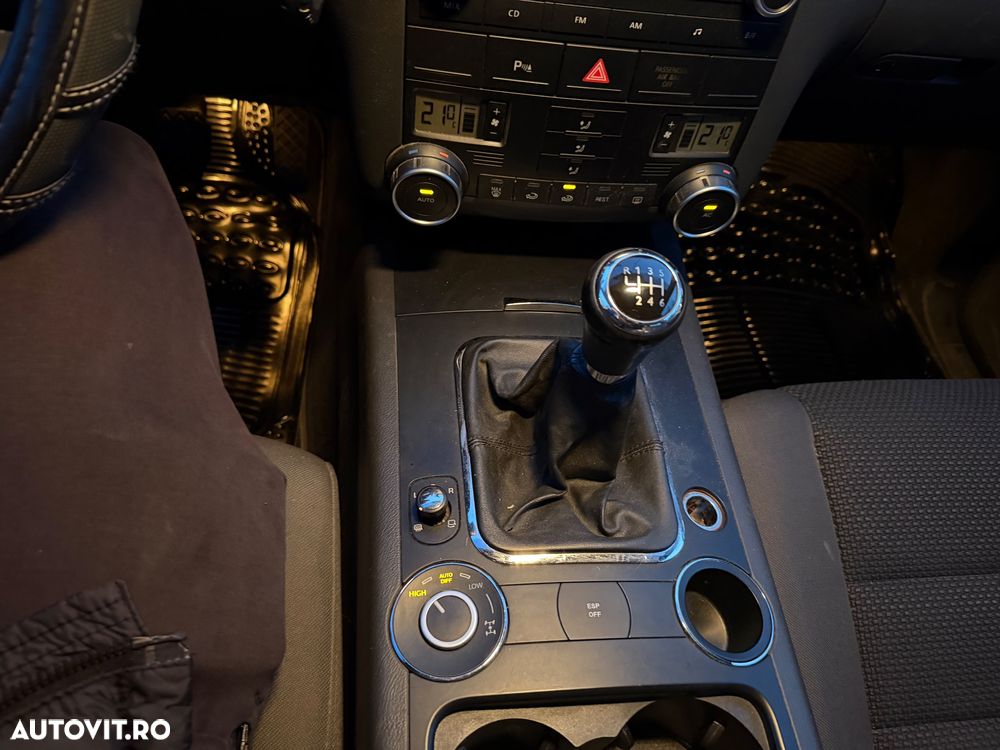 Volkswagen Touareg 2.5 TDI R5 - 11